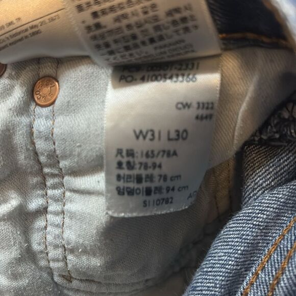 Levis 501 button fly classic broken in jeans 31x30 - Picture 9 of 9